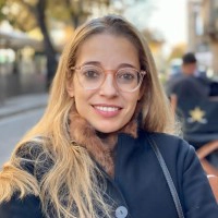 Dra. Olívia Pujol Carreras - Oftalmóloga